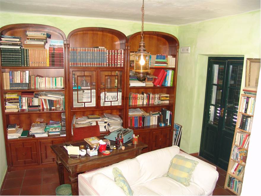 Photo 25